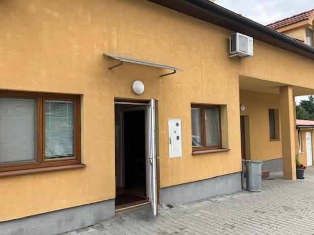 보이니체 Apartmanovy Dom Slavia 아파트 외부 사진